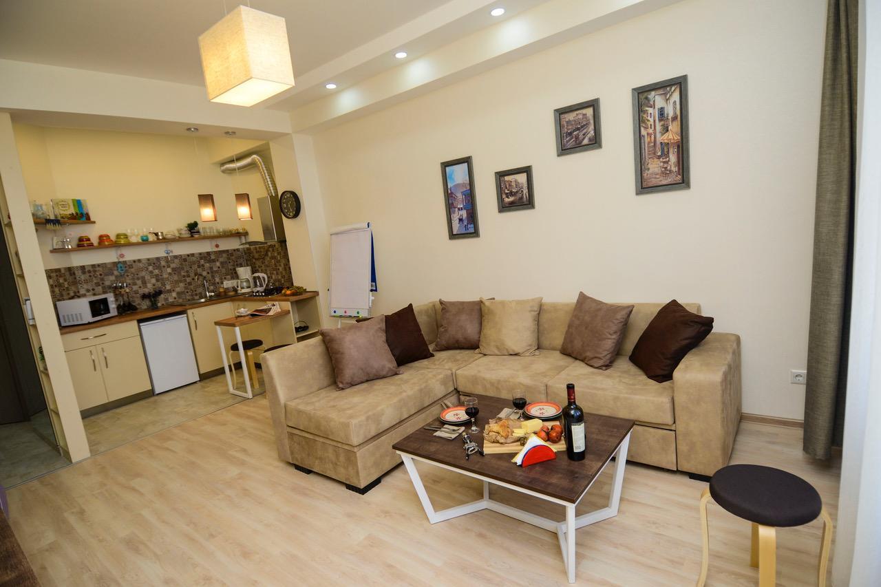 B-Lax Apartment 第比利斯 外观 照片